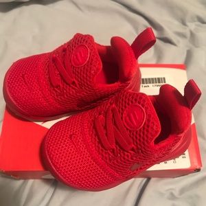 Nike Presto Sneakers- size 4c